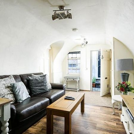 Unique 1 Bedroom Apartment-Bath Eksteriør bilde